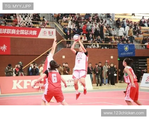 年轻球星率队逆袭夺冠引爆赛季最震撼时刻全场激情沸腾瞬间点燃观众 年轻球星率队逆袭夺冠引爆赛季最震撼时刻全场激情沸腾瞬间点燃观众